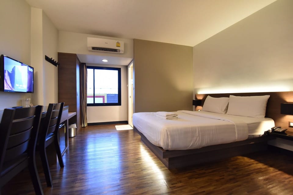 Standard Double Room, 1 Double Bed | Desk, WiFi (free)