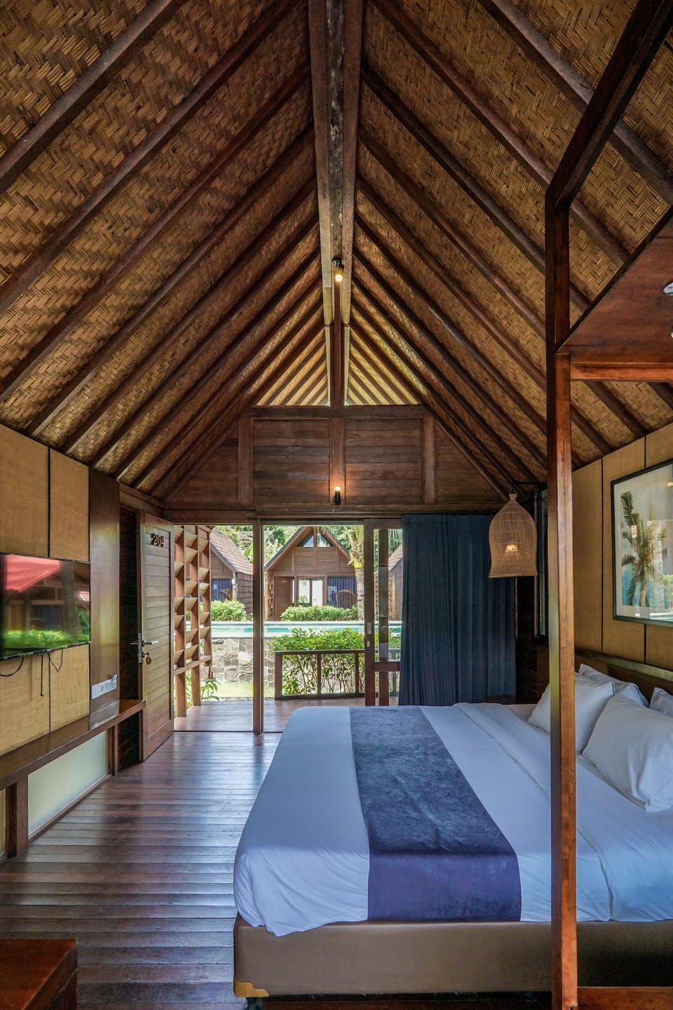 Deluxe Room | 1 bedroom, Egyptian cotton sheets, premium bedding, in-room safe
