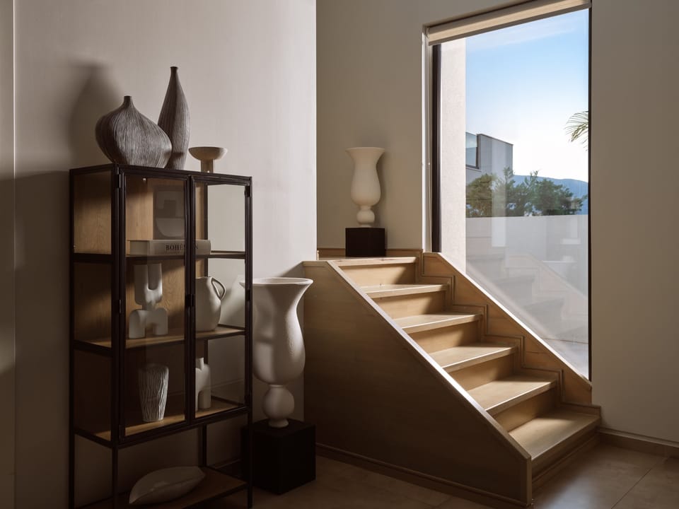 Staircase leading to the 1st floor bedrooms. 