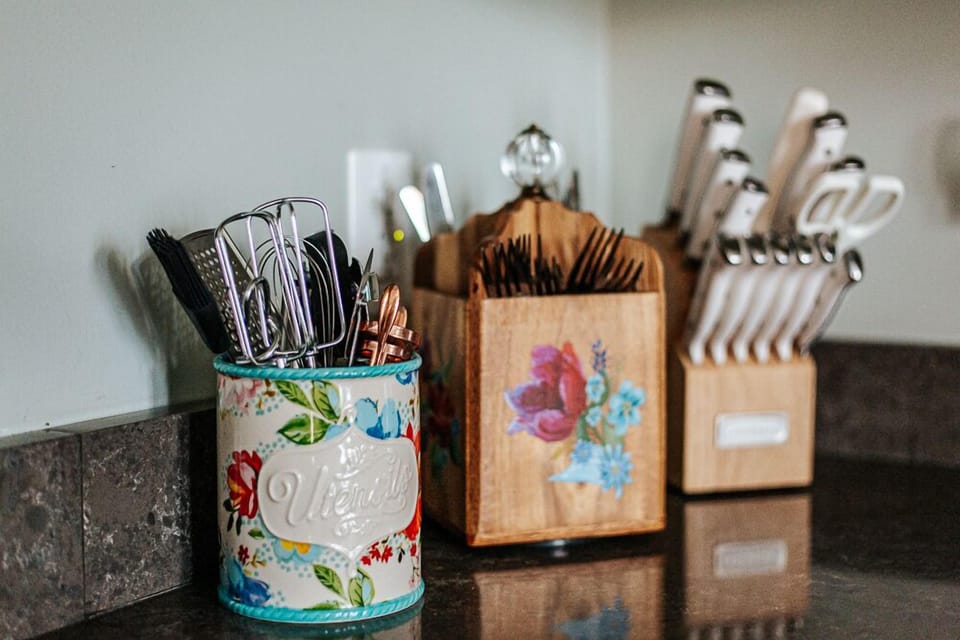 Apartment, Private Bathroom (The Bohemian Suite) | Shared kitchen