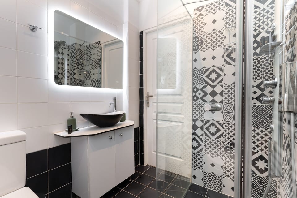 Modern Apartment-short walk to Acropolis Apartment in Kallithea