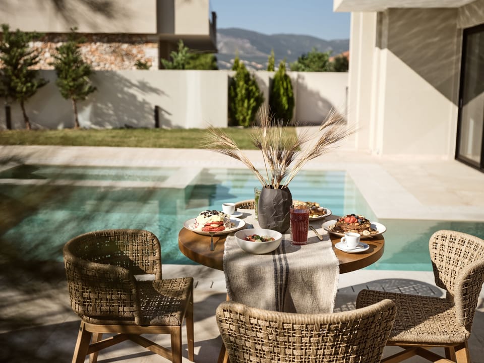 Breakfast delivery can also be arranged upon request. 