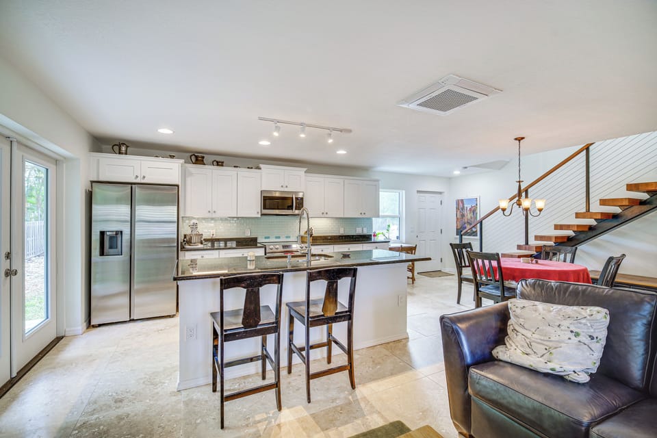 House (2 Bedrooms) | Front of property
