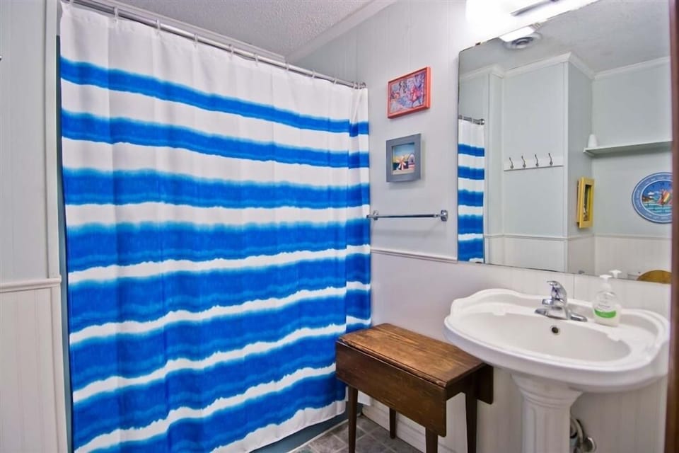 Hall Bath