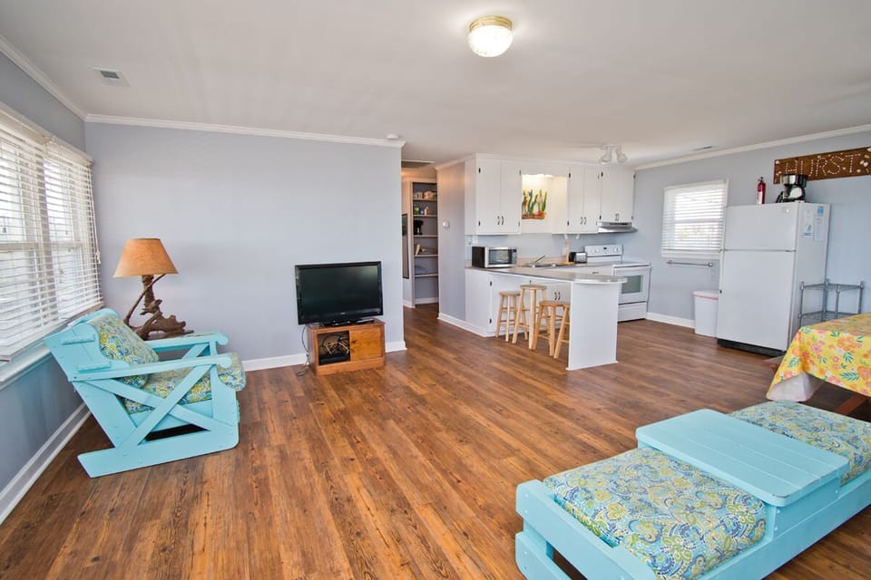 Living / Kitchen