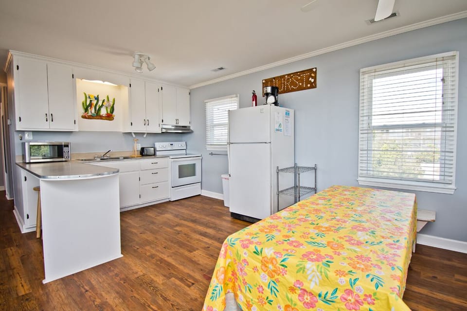 Dining / Kitchen