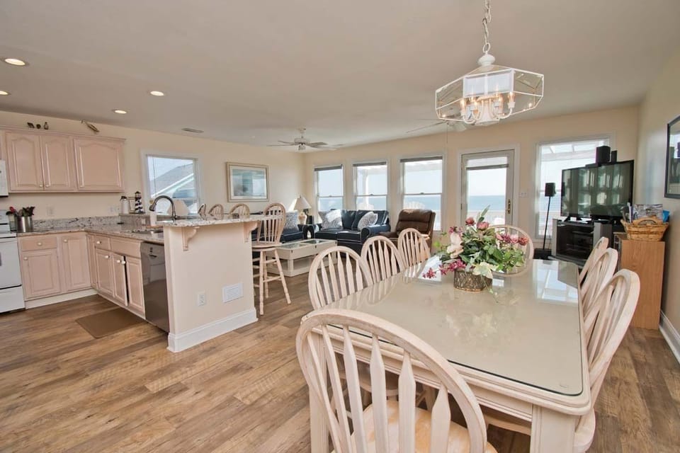 Lorelei-East-Emerald-Isle-NC-Vacation-Rental-Bluewater-11