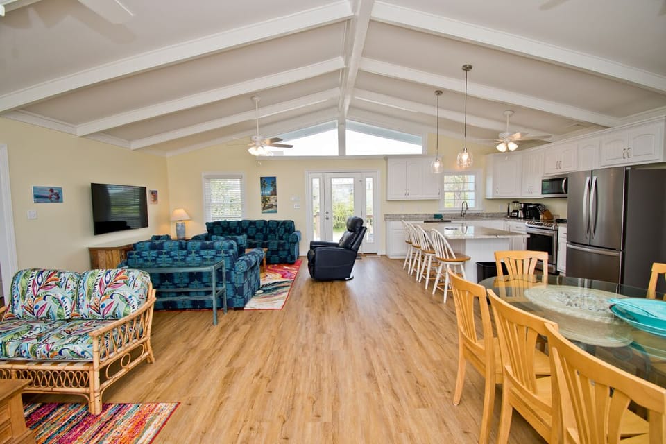Living / Dining / Kitchen