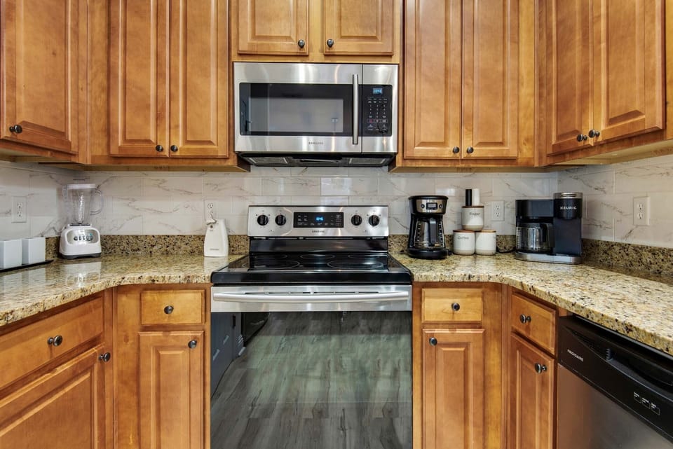Kitchen with plenty of counter space