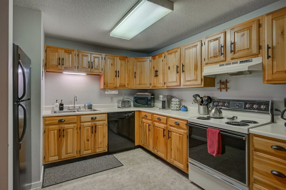 Fully stocked kitchen