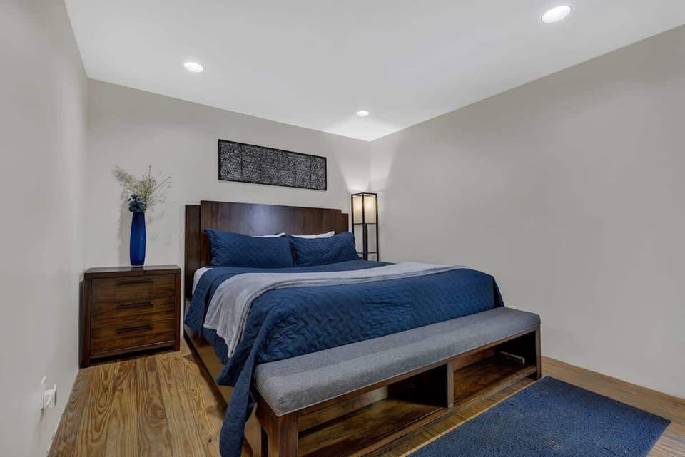 House, Multiple Beds, Patio (406 W Schubert B & C) | 2 bedrooms, individually decorated, individually furnished, bed sheets