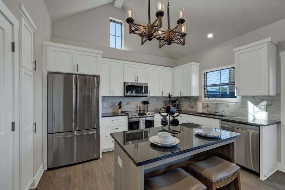 Condo, 1 King Bed with Sofa bed, Hot Tub (930 S Eagle B2 #204) | Private kitchen | Coffee/tea maker