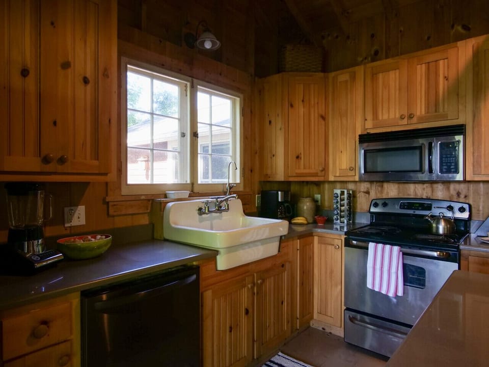 Modern kitchen
