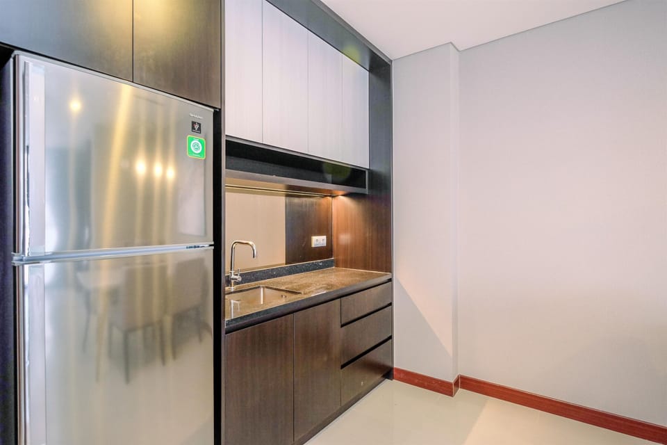Apartment | Private kitchen | Full-size fridge, stovetop