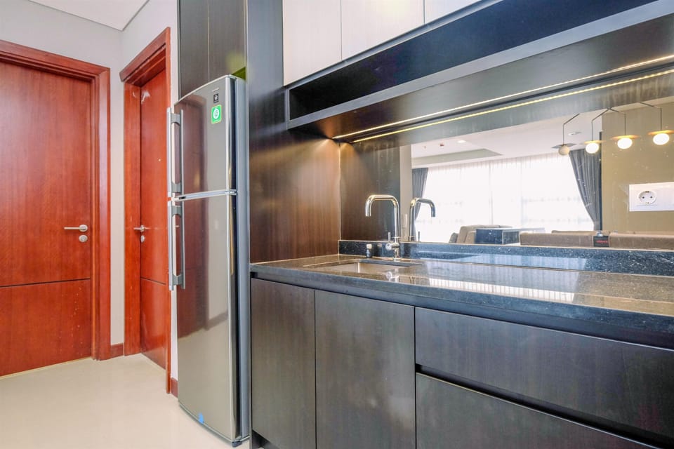 Apartment | Private kitchen | Full-size fridge, stovetop