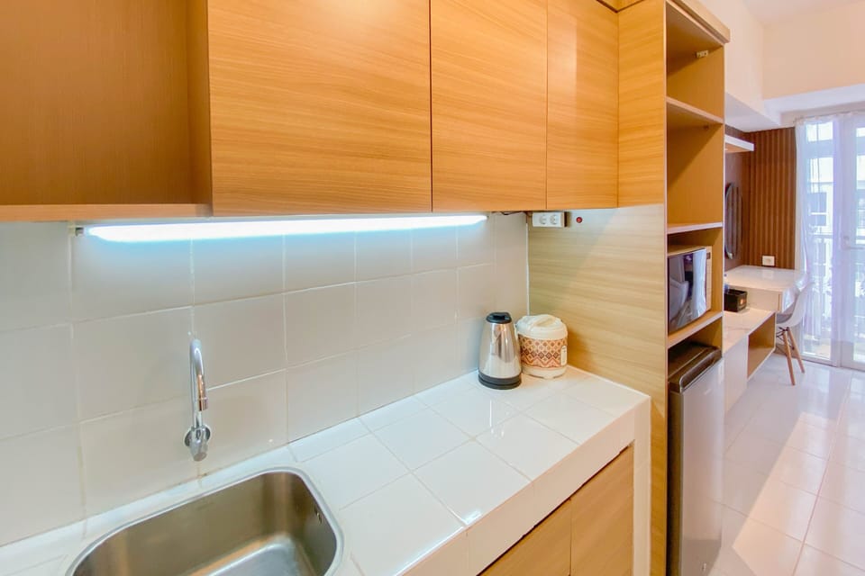 Studio | Private kitchen | Full-size fridge, stovetop