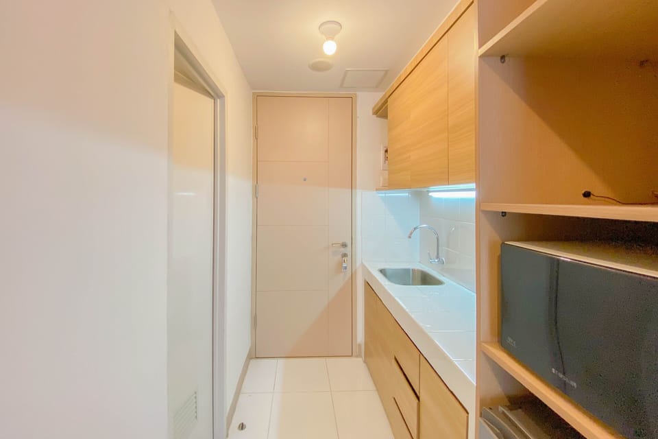 Studio | Private kitchen | Full-size fridge, stovetop