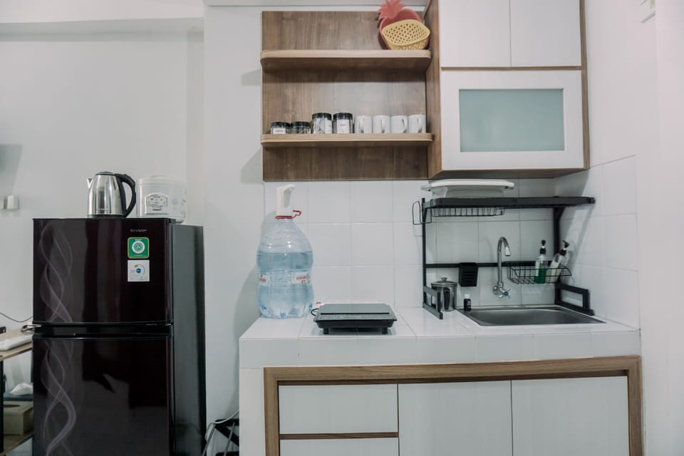 Apartment | Private kitchen | Full-size fridge, stovetop