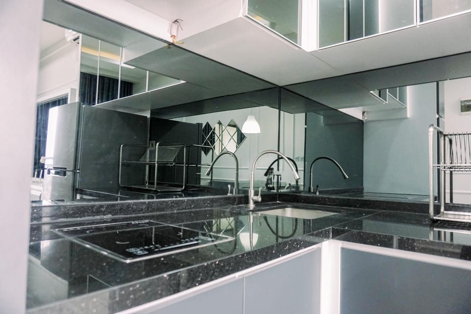 Apartment | Private kitchen | Full-size fridge, stovetop