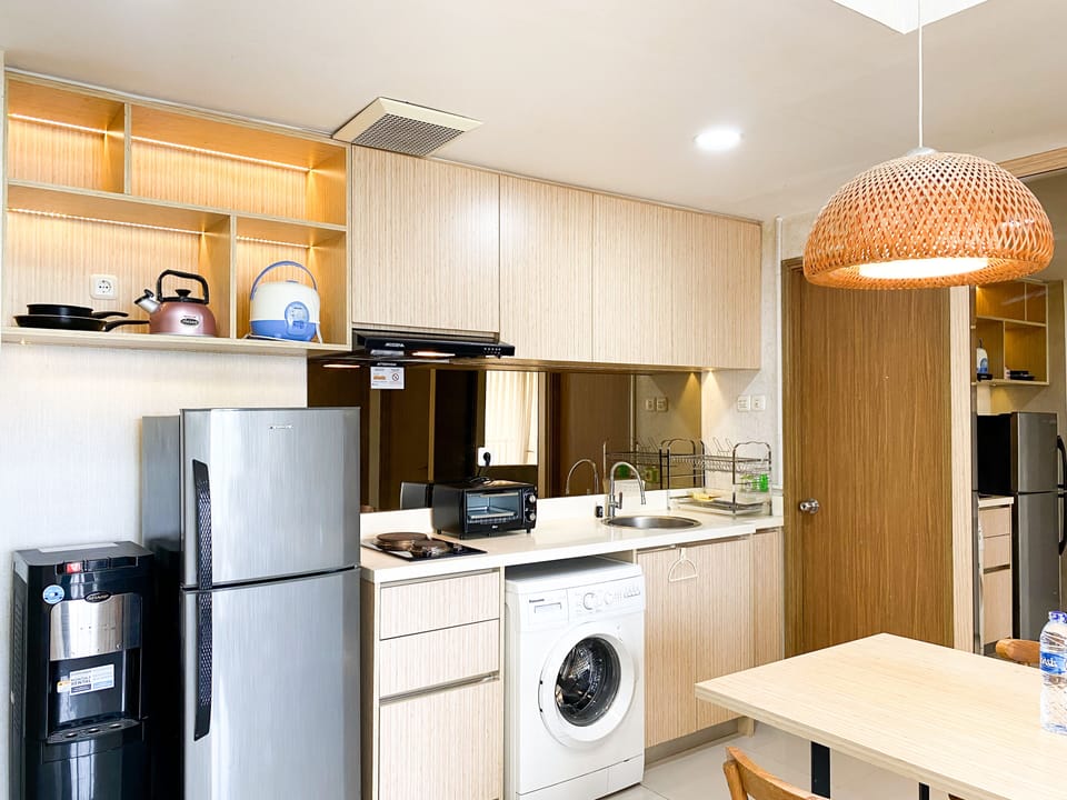 Apartment | Private kitchen | Full-size fridge, stovetop
