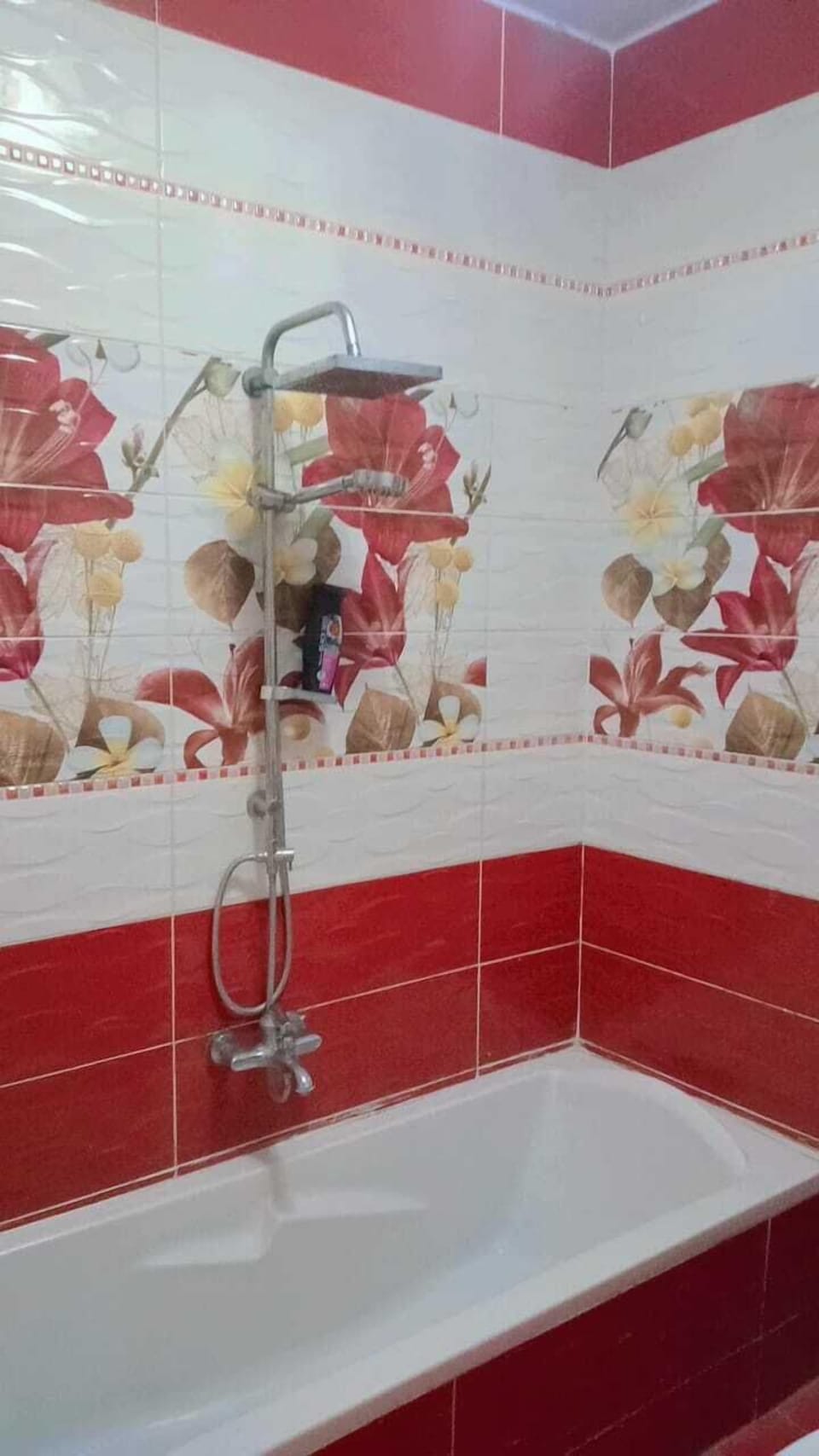 Comfort Double Room, 2 Bedrooms | Bathroom | Separate tub and shower, hydromassage showerhead, designer toiletries