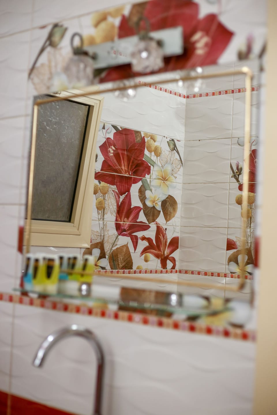 Comfort Double Room, 2 Bedrooms | Bathroom | Separate tub and shower, hydromassage showerhead, designer toiletries
