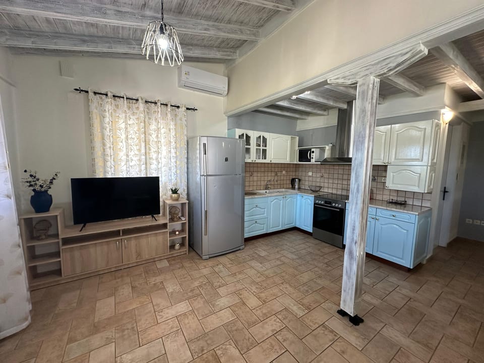 House, Smoking | 4 bedrooms