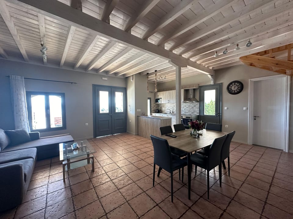House, Smoking | 6 bedrooms