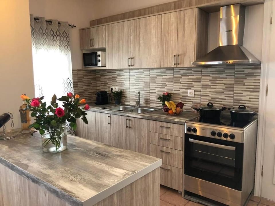 House, Smoking | Private kitchen