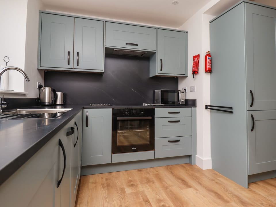 Fridge, dishwasher, electric kettle, toaster