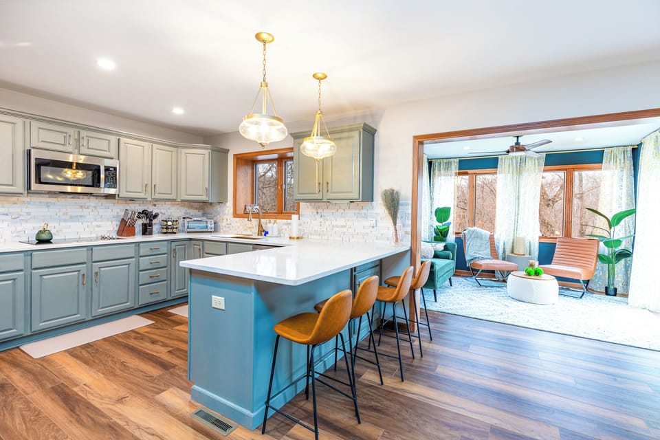 Updated kitchen, new appliances, with three seasons room