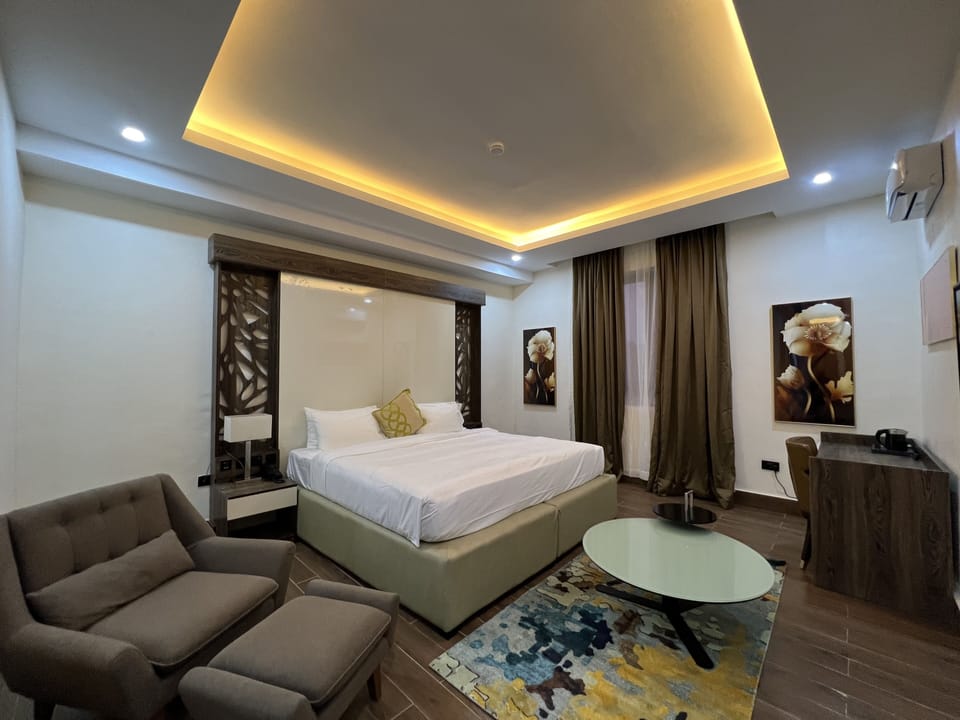 Pillowtop beds, in-room safe, individually decorated