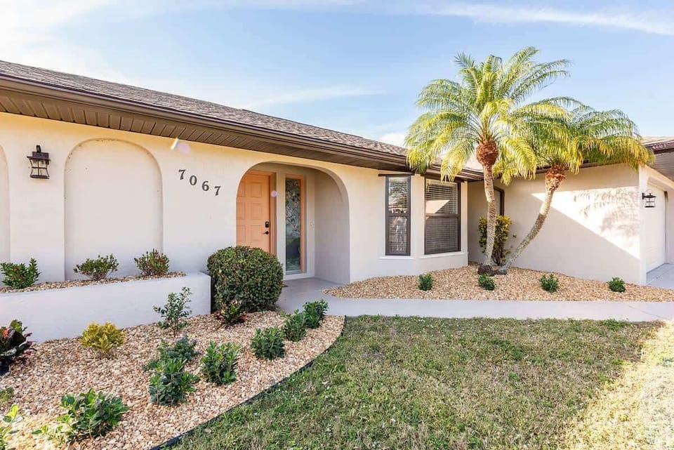 Welcome to your sunny escape! Our Florida Airbnb beckons with vibrant exteriors and tropical charm – your perfect retreat in the Sunshine State. 