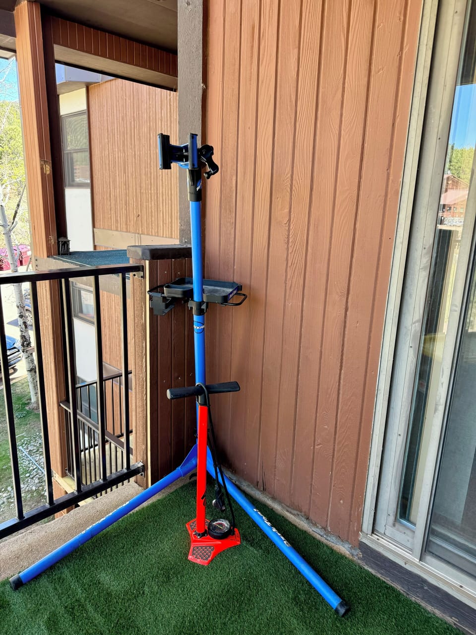 Bike workstand and pump when the bike park is open