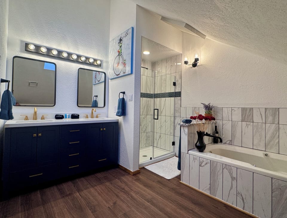 Loft bathroom features a jetted tub and was renovated in 2025.
