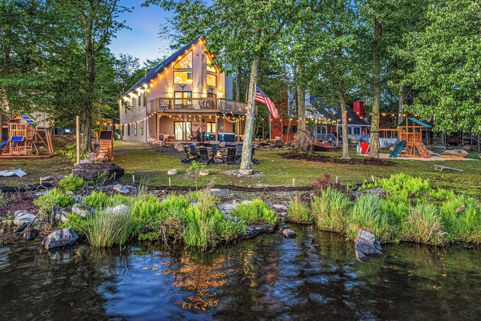 Welcome to Doc's Lake Oasis...a one-of-a kind lakefront retreat in the Poconos.