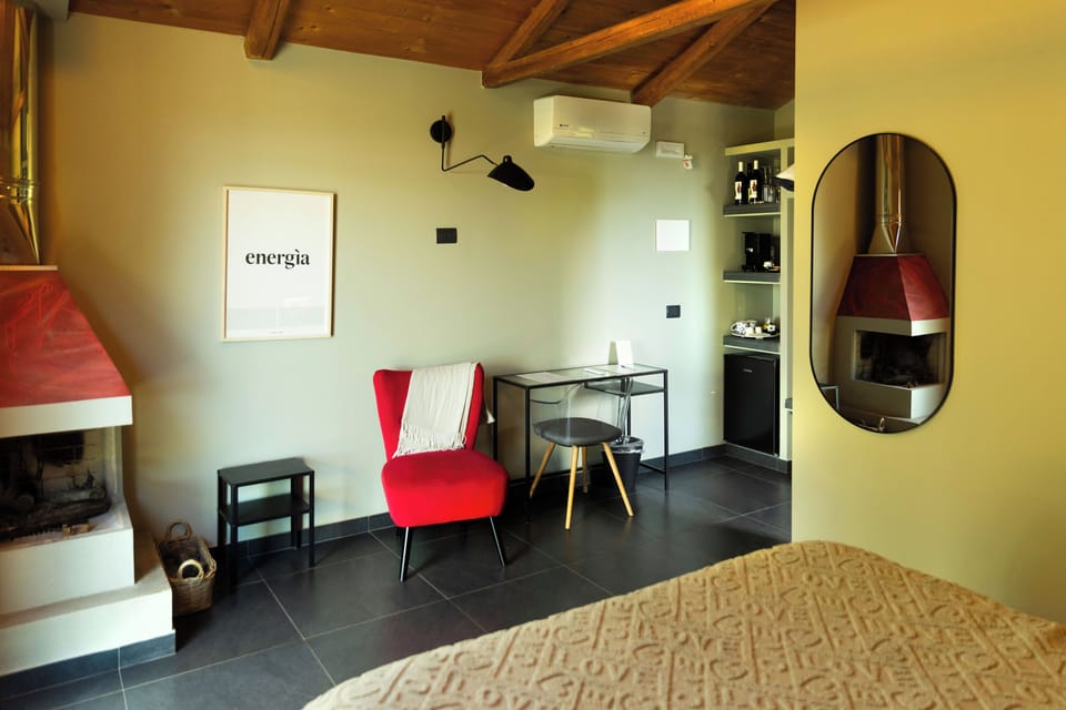 Deluxe Double or Twin Room | Premium bedding, down comforters, in-room safe, individually decorated