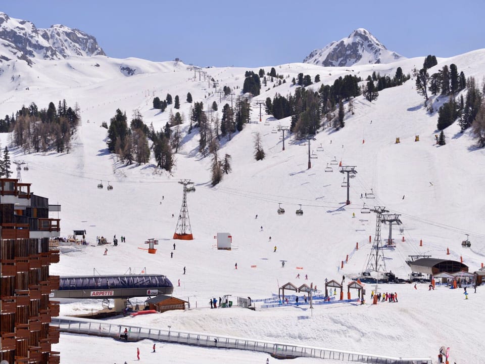 Snow and ski sports
