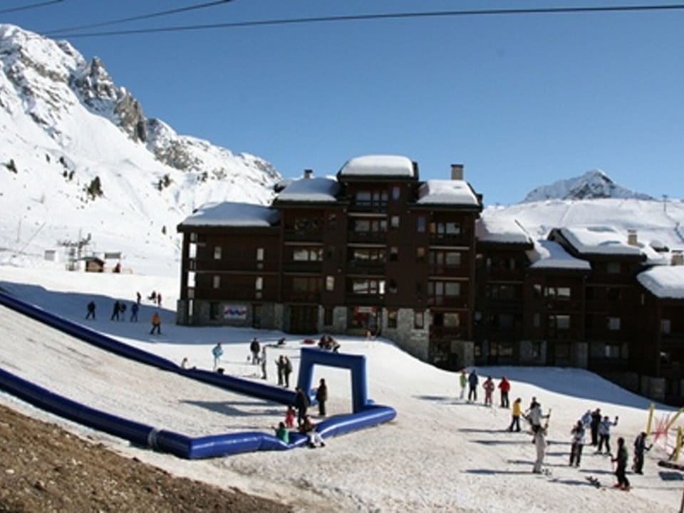 Snow and ski sports