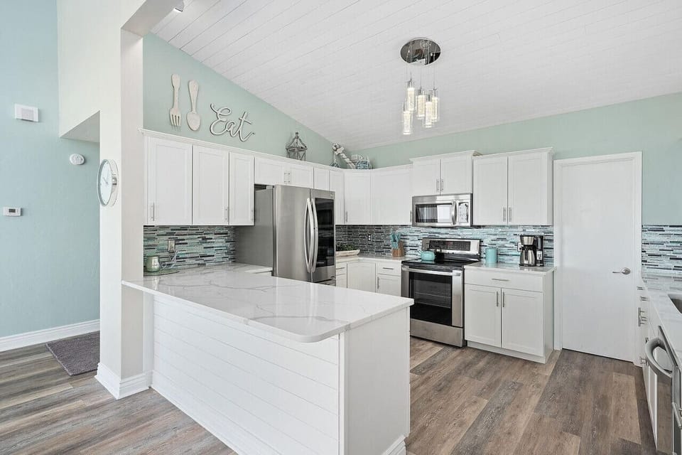 Full Size Kitchen with Bar Seating