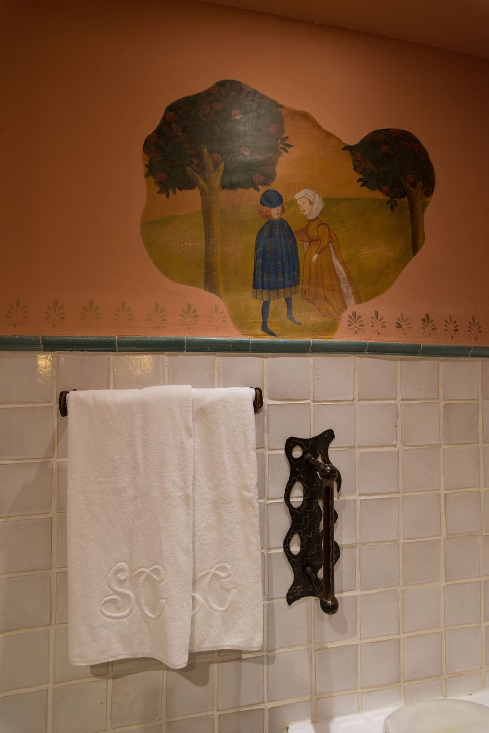Standard Double Room | Bathroom | Free toiletries, hair dryer, bidet, towels