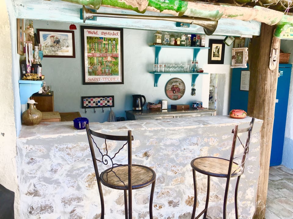Bar area