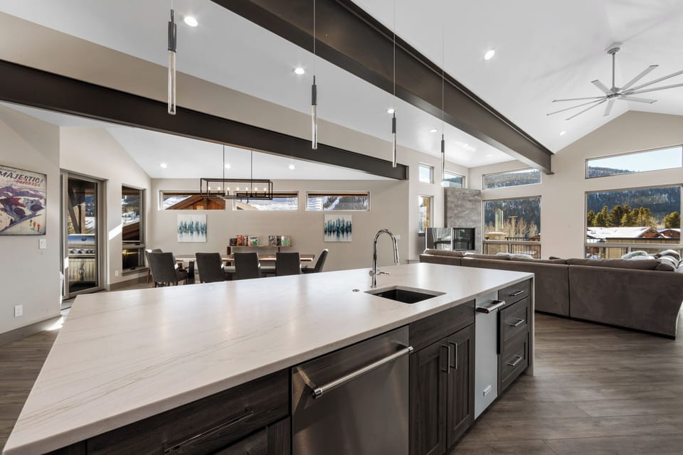 House (5 Bedrooms) | Property amenity