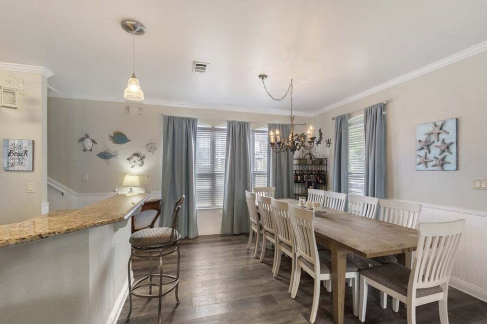 Dining area seating for ten.