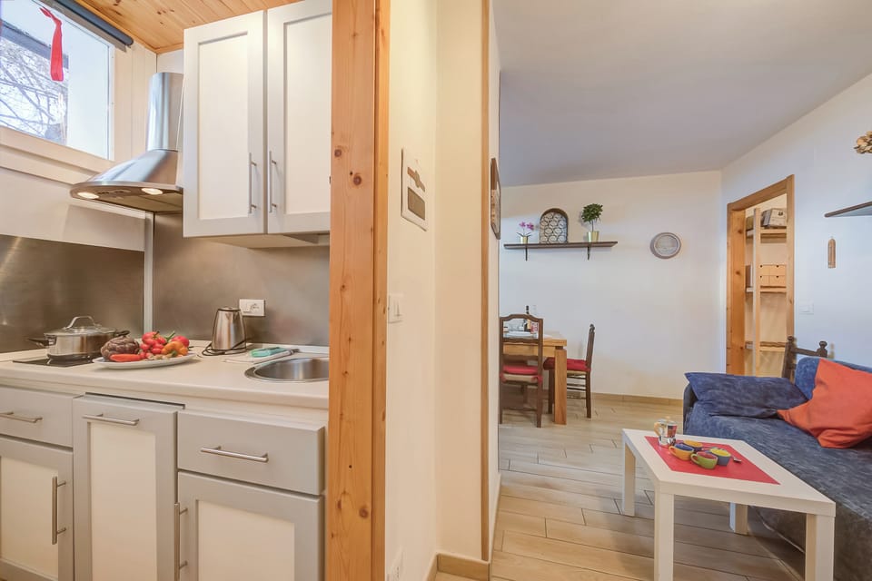 Standard Apartment, Multiple Bedrooms (La Tana Dell'Ermellino 3 Ski In Ski) | Interior