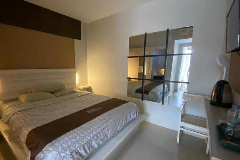 Deluxe Double Room | Free WiFi, bed sheets