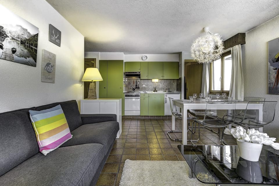 Living-dining room