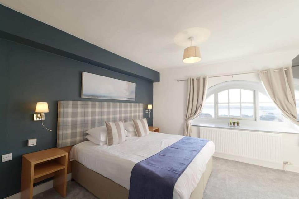 Deluxe Double Room | Individually decorated, individually furnished, desk, free WiFi