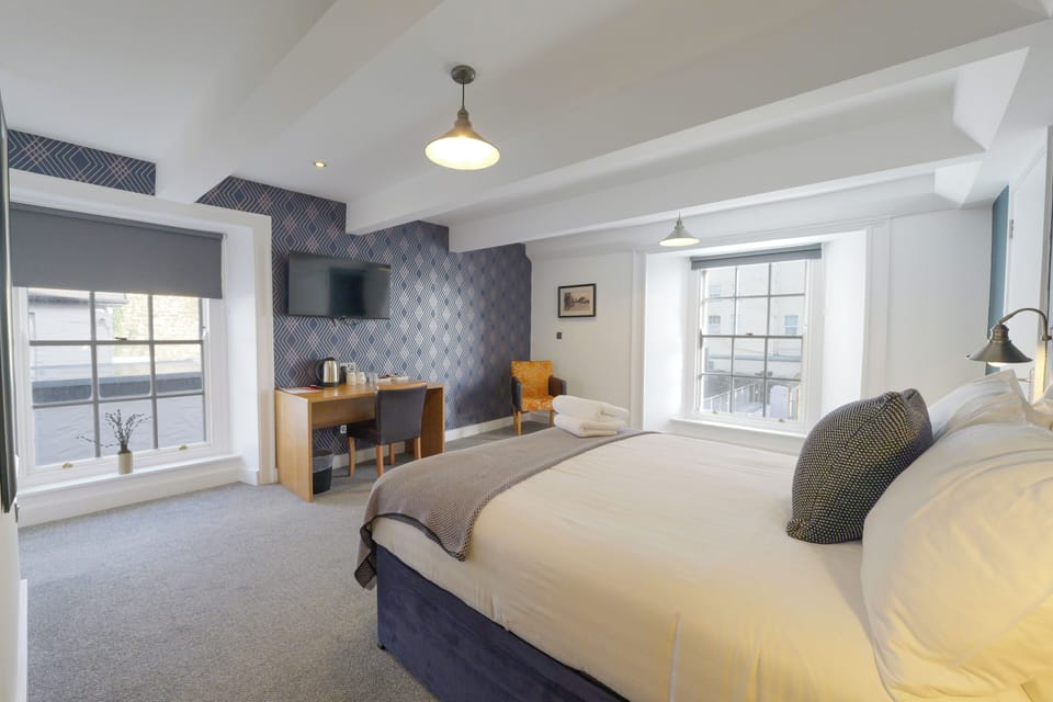 Individually decorated, individually furnished, desk, free WiFi