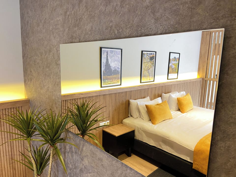King Suite with Sea View | Egyptian cotton sheets, premium bedding, memory foam beds, minibar